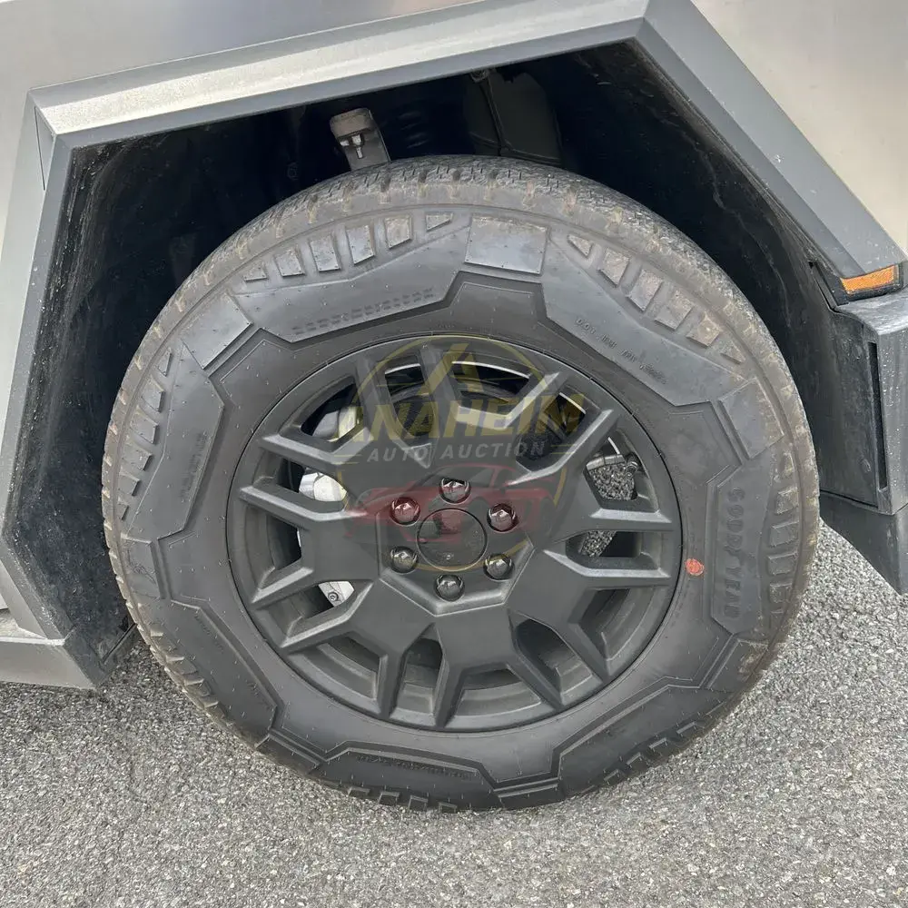 2024 Tesla Cybertruck Base