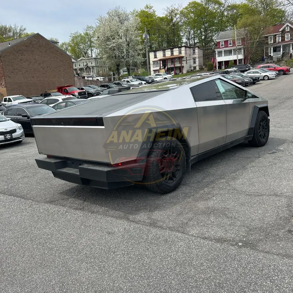2024 Tesla Cybertruck Base