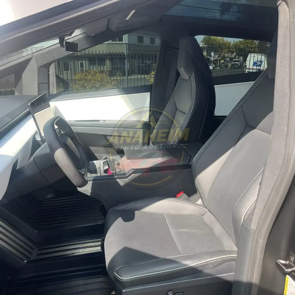 2024 Tesla Cybertruck Base
