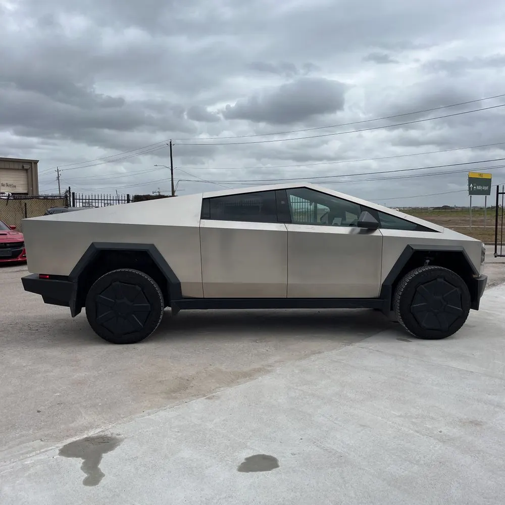 2024 Tesla Cybertruck Base