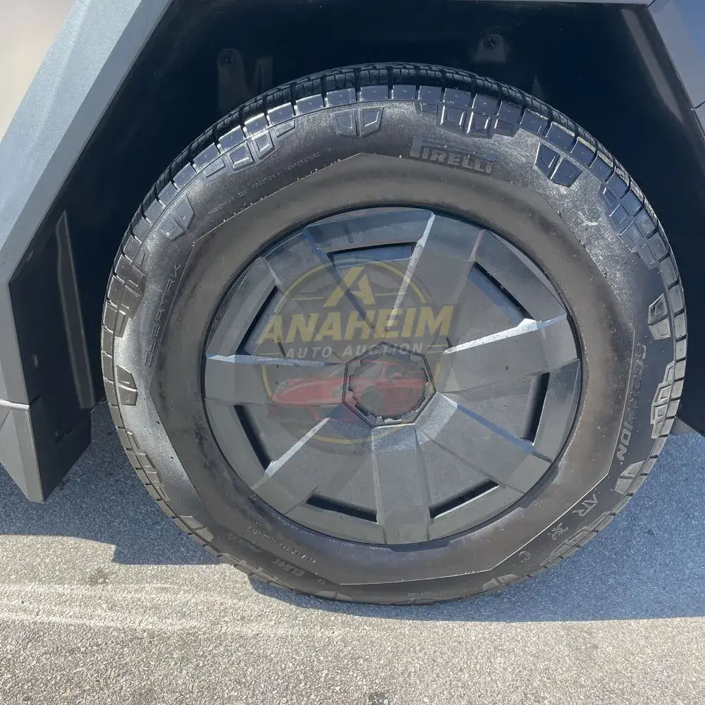 2024 Tesla Cybertruck Base