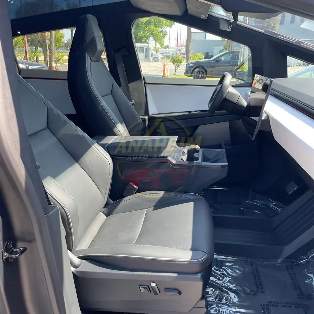 2024 Tesla Cybertruck Base