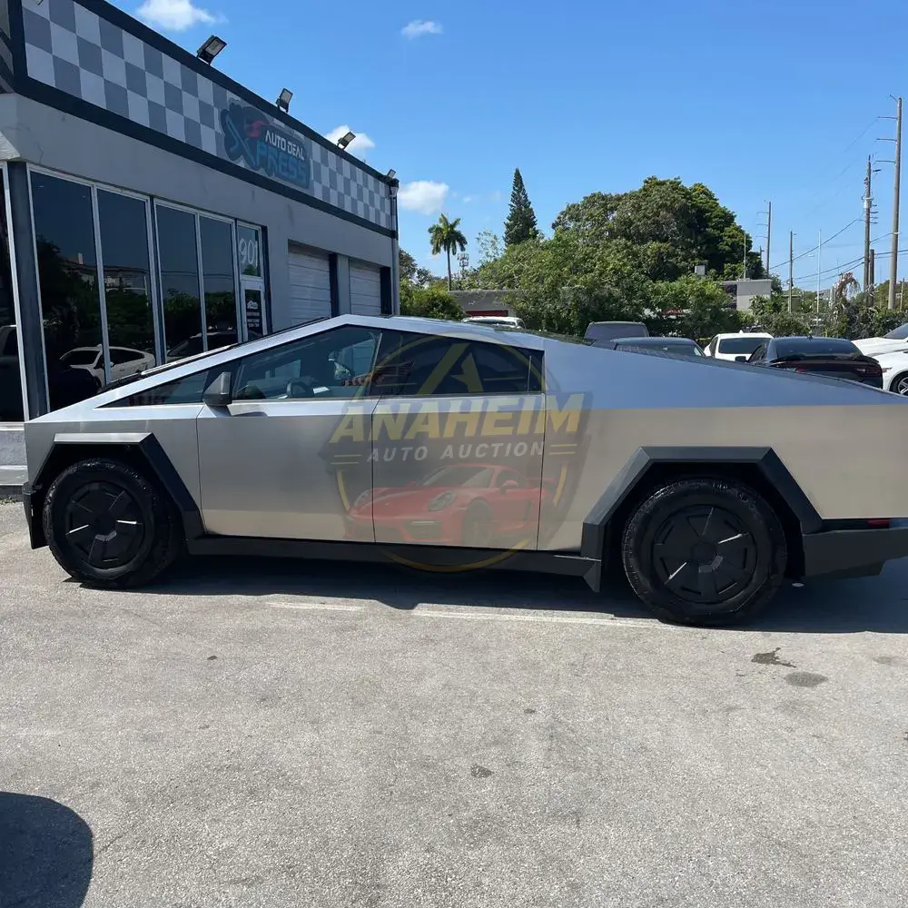 2024 Tesla Cybertruck Base