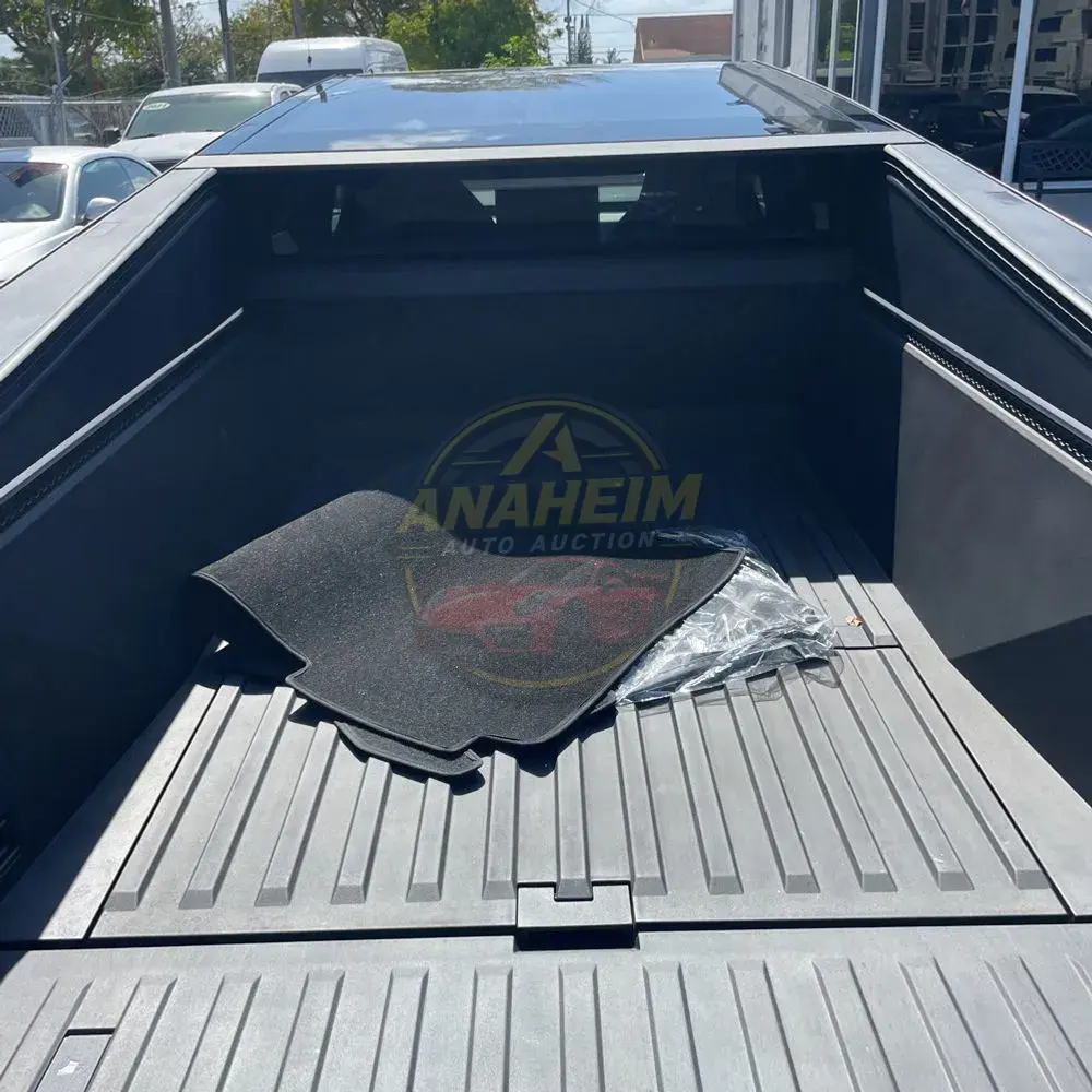 2024 Tesla Cybertruck Base