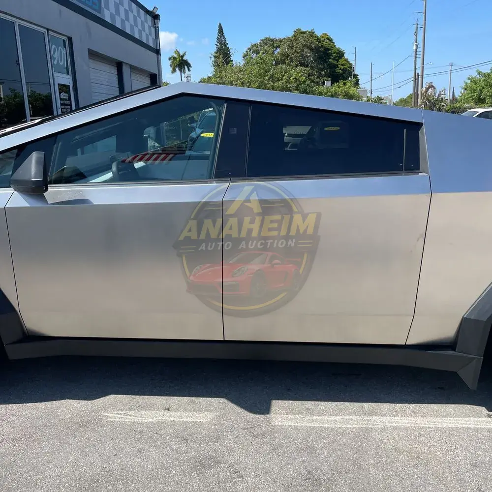 2024 Tesla Cybertruck Base