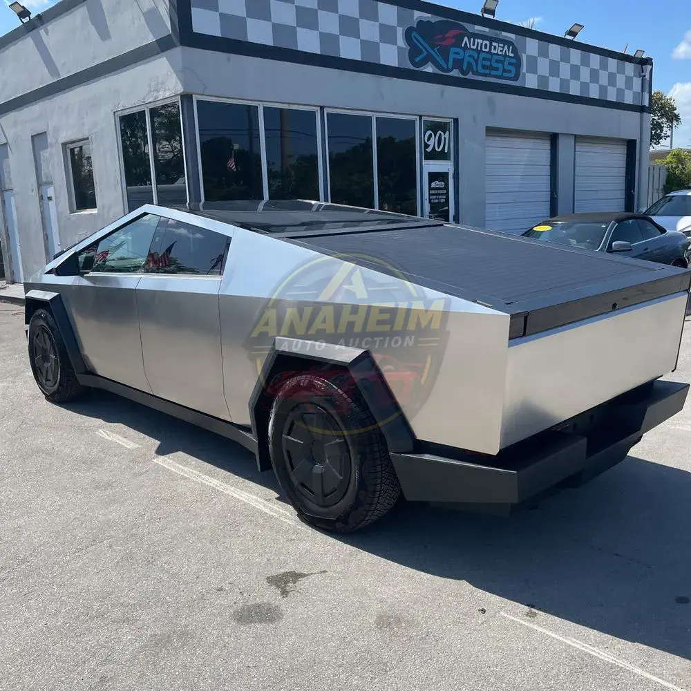 2024 Tesla Cybertruck Base