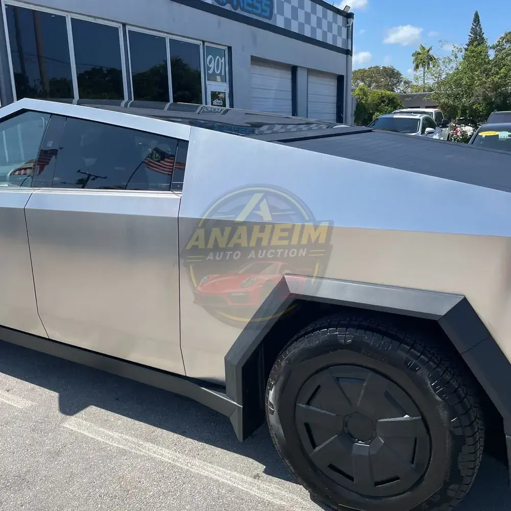 2024 Tesla Cybertruck Base