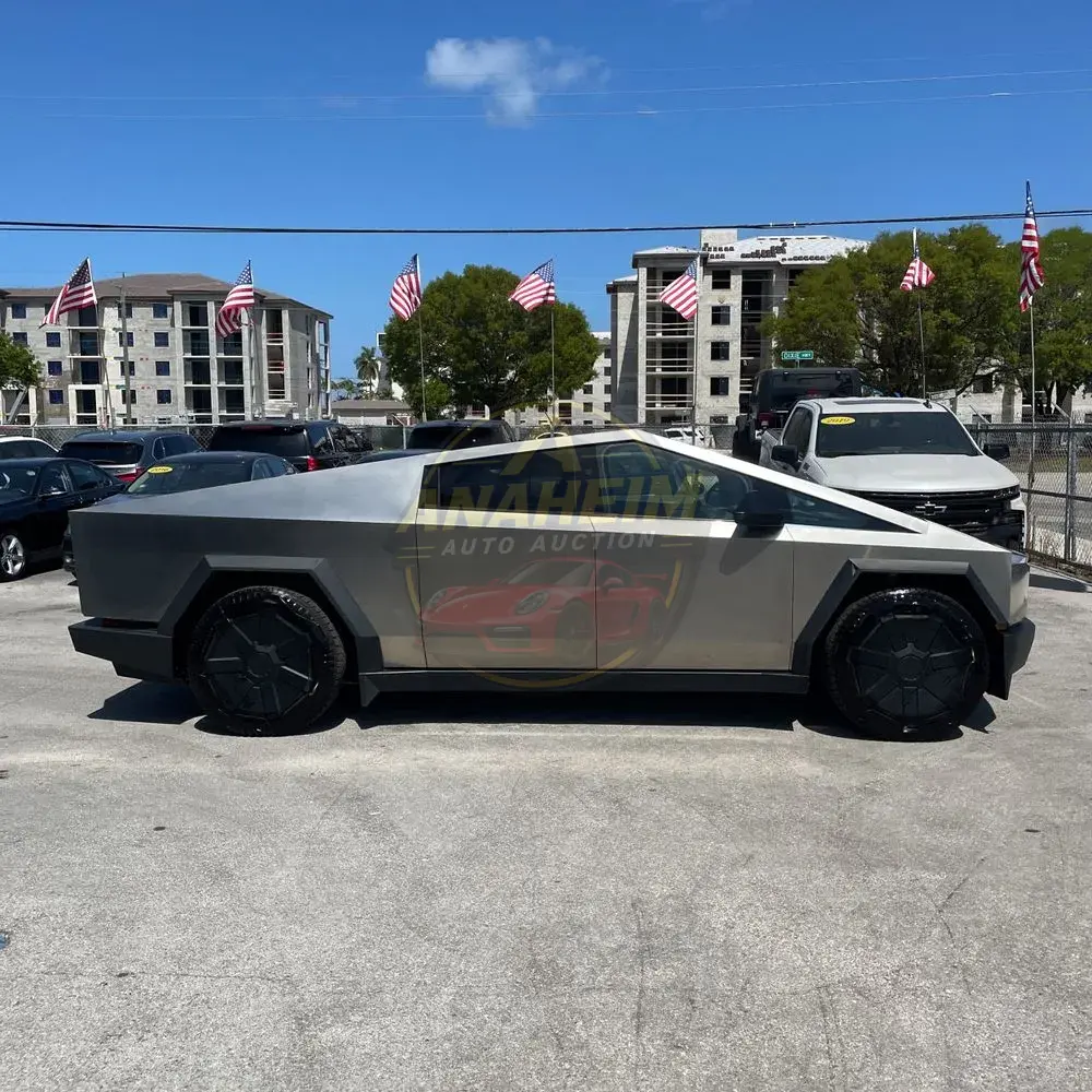 2024 Tesla Cybertruck Base