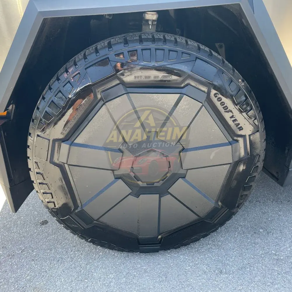 2024 Tesla Cybertruck Base