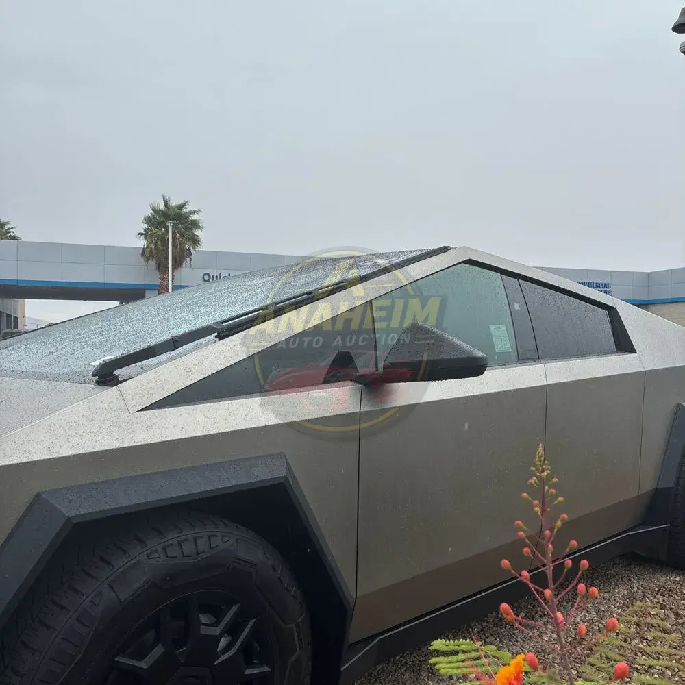 2024 Tesla Cybertruck Base
