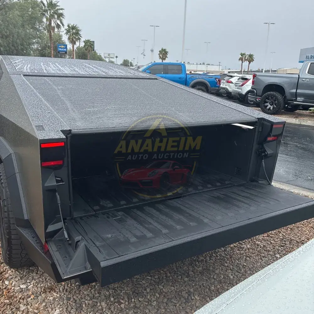 2024 Tesla Cybertruck Base