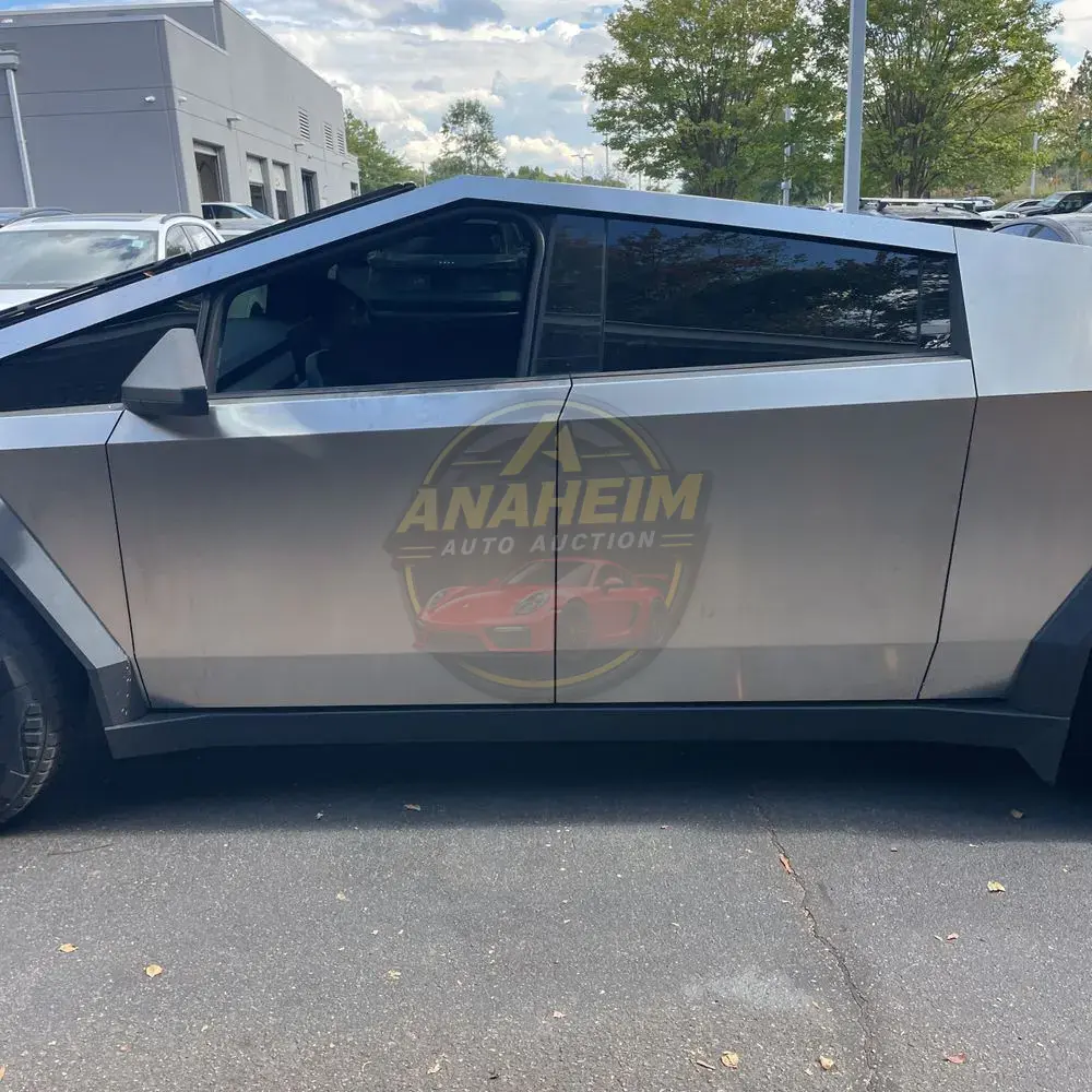 2024 Tesla Cybertruck Base