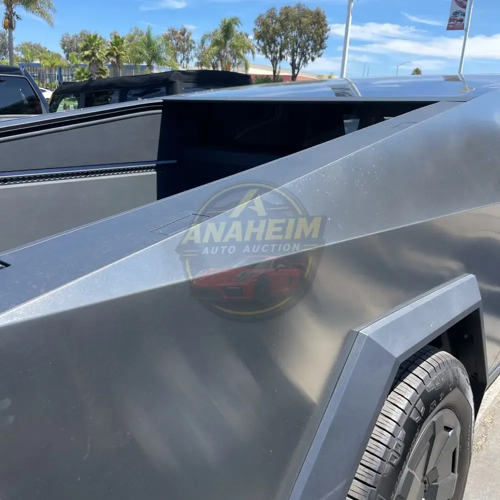 2024 Tesla Cybertruck Base