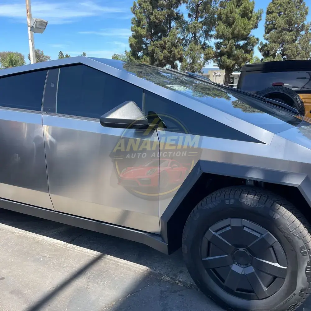 2024 Tesla Cybertruck Base