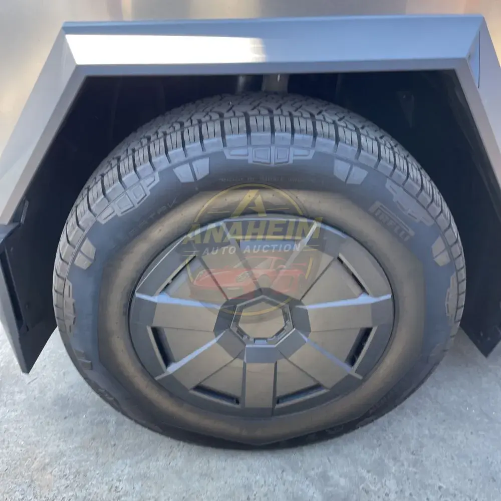 2024 Tesla Cybertruck Base