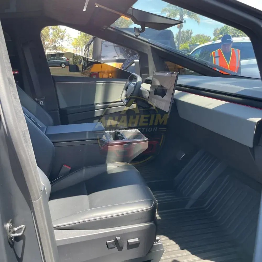 2024 Tesla Cybertruck Base