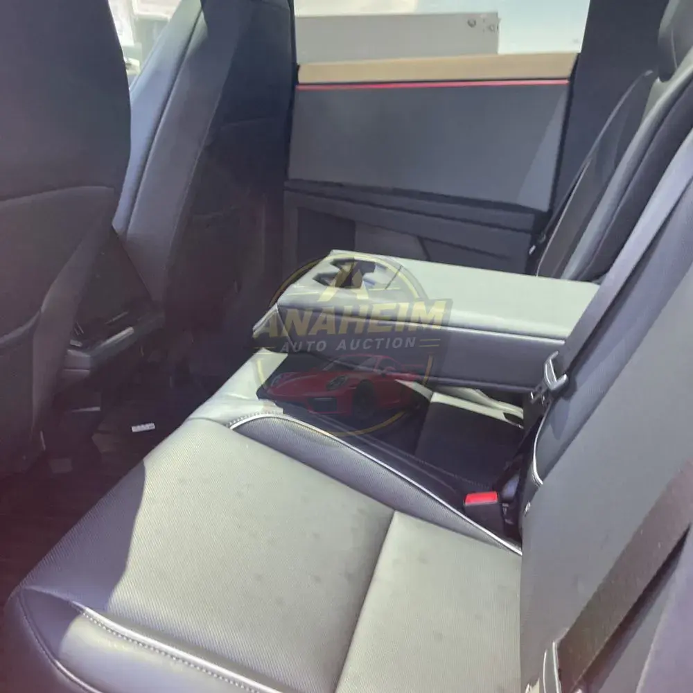 2024 Tesla Cybertruck Base
