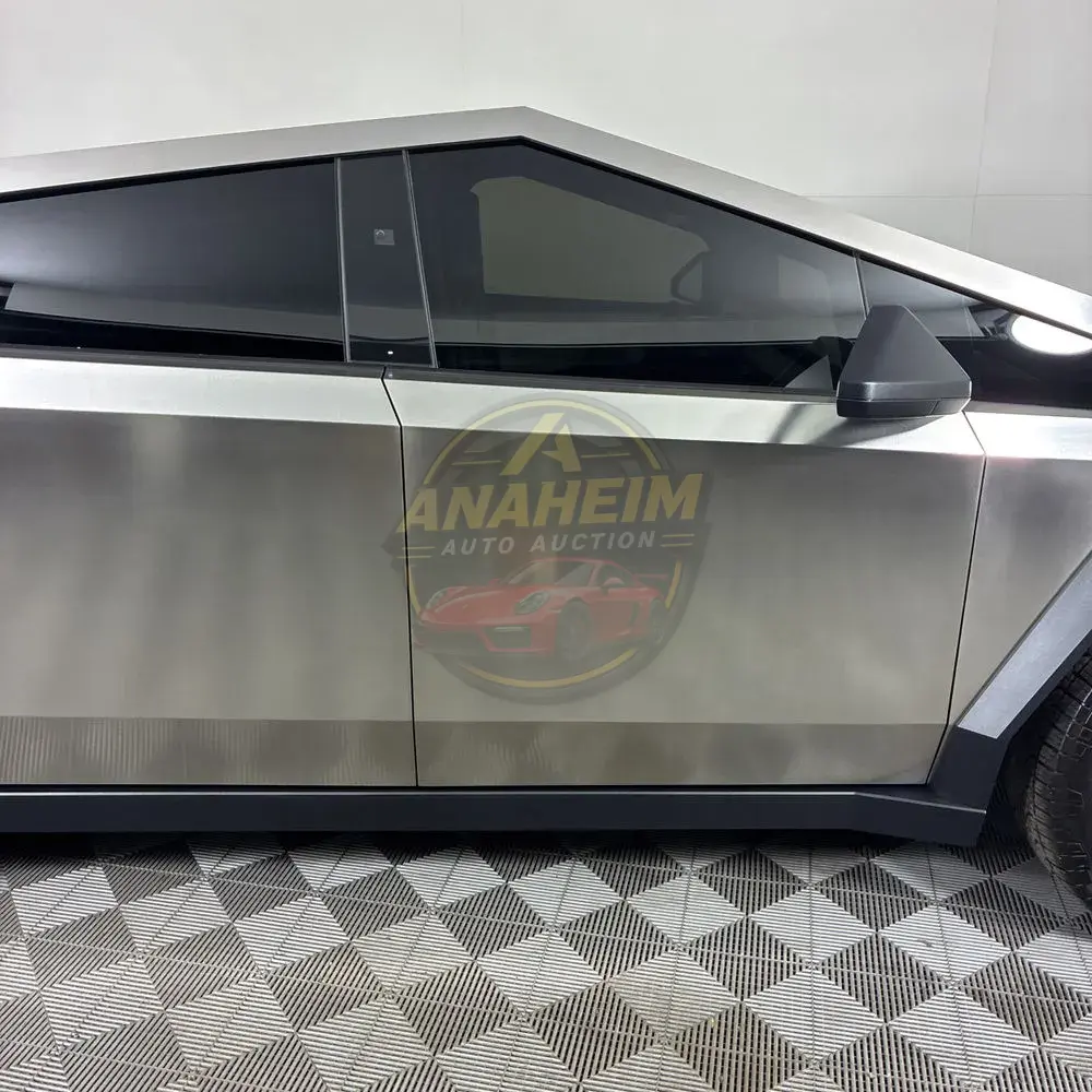 2025 Tesla Cybertruck Base