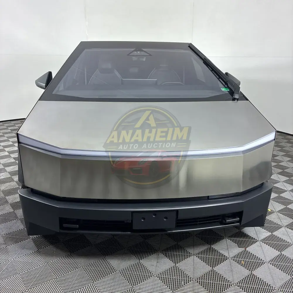 2025 Tesla Cybertruck Base