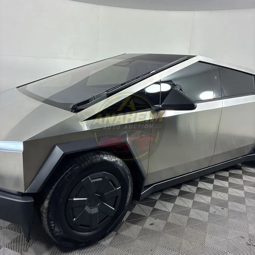 2025 Tesla Cybertruck Base