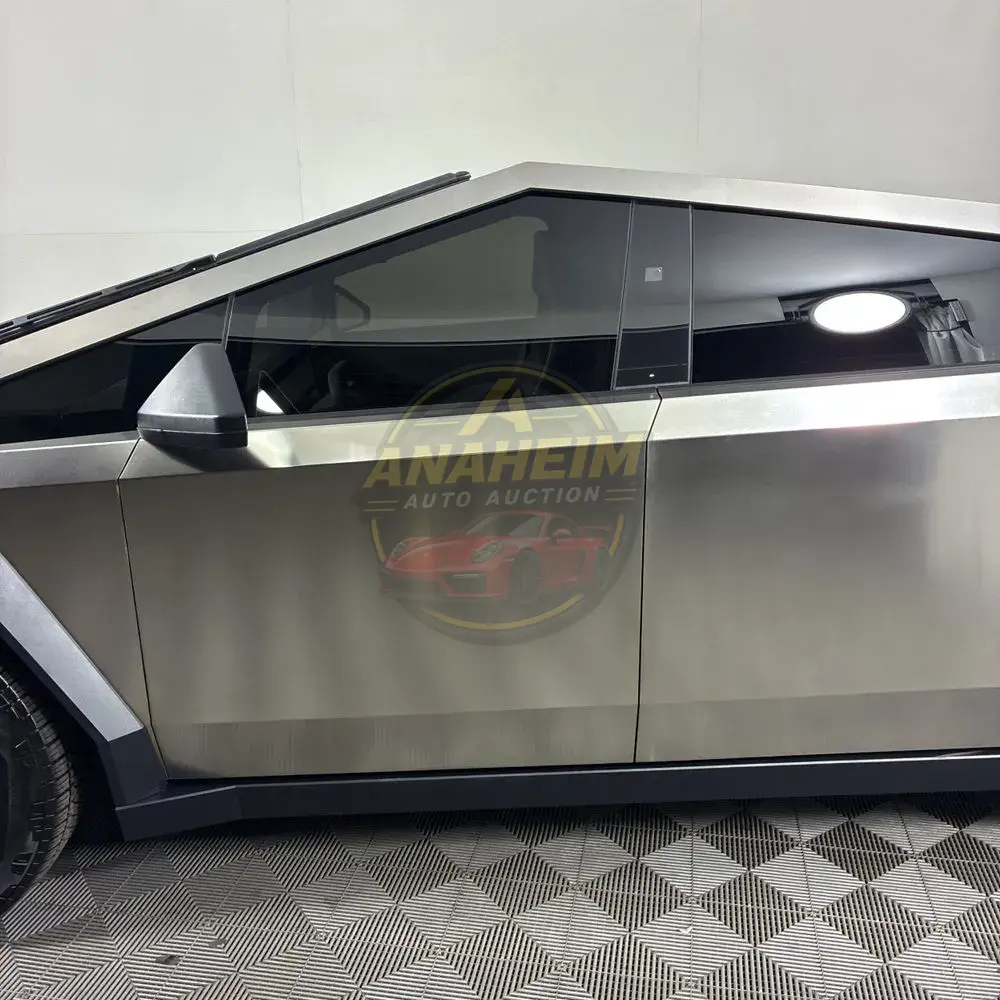 2025 Tesla Cybertruck Base