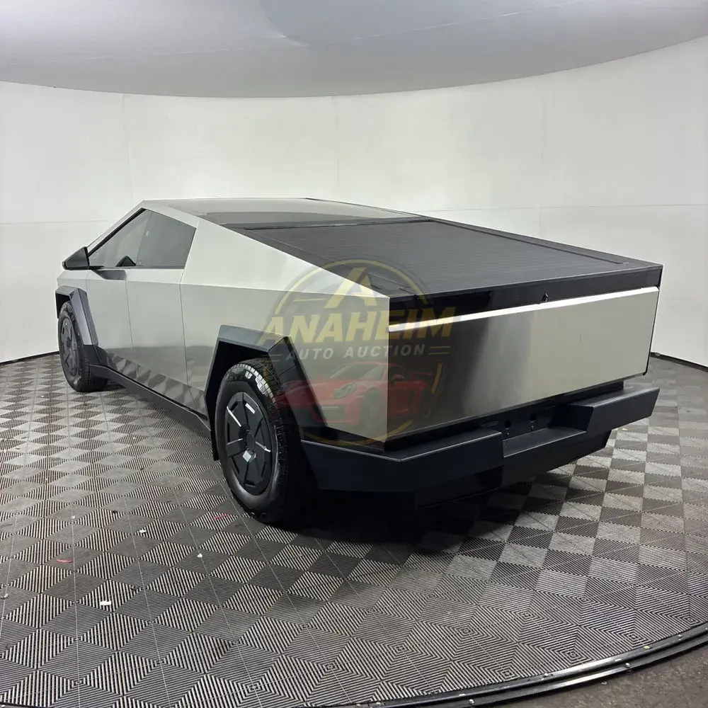 2025 Tesla Cybertruck Base