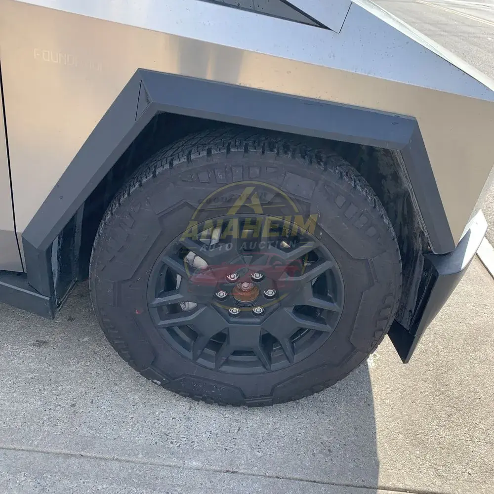 2024 Tesla Cybertruck Base