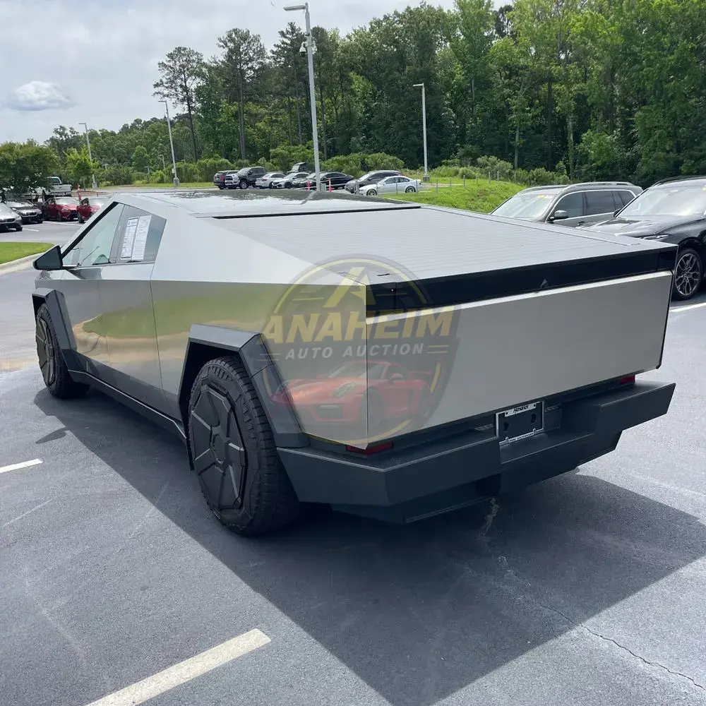 2024 Tesla Cybertruck Base