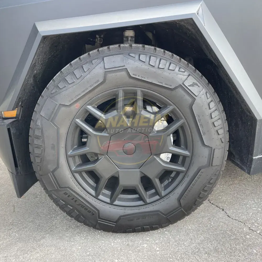 2024 Tesla Cybertruck Base