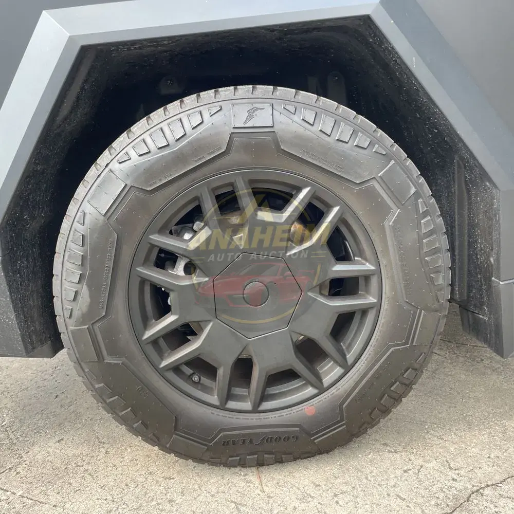 2024 Tesla Cybertruck Base