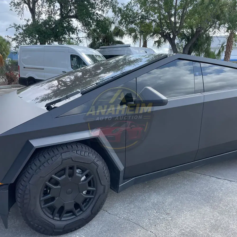 2024 Tesla Cybertruck Base