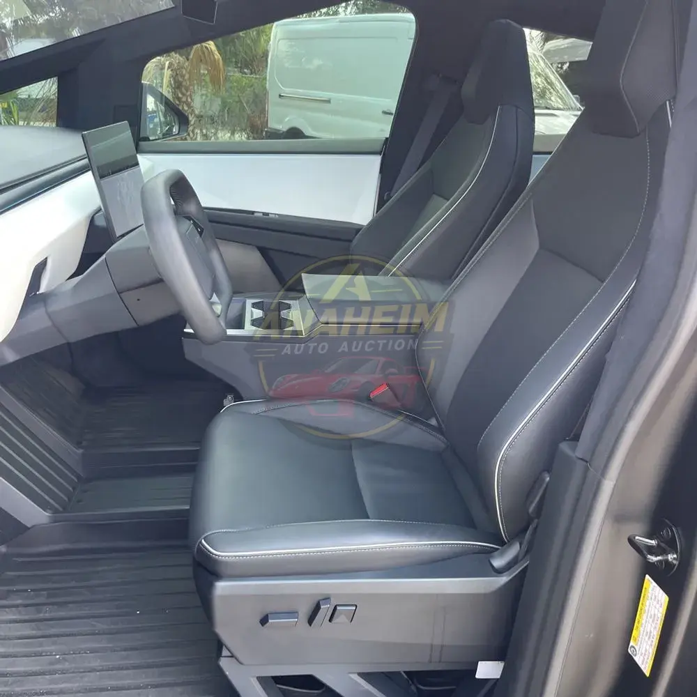 2024 Tesla Cybertruck Base