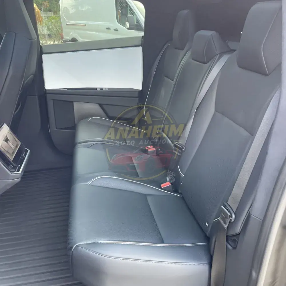 2024 Tesla Cybertruck Base