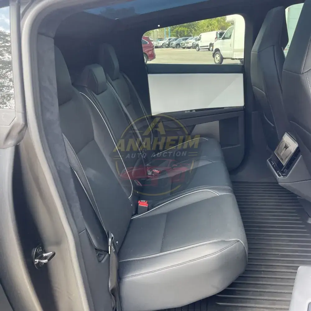 2024 Tesla Cybertruck Base