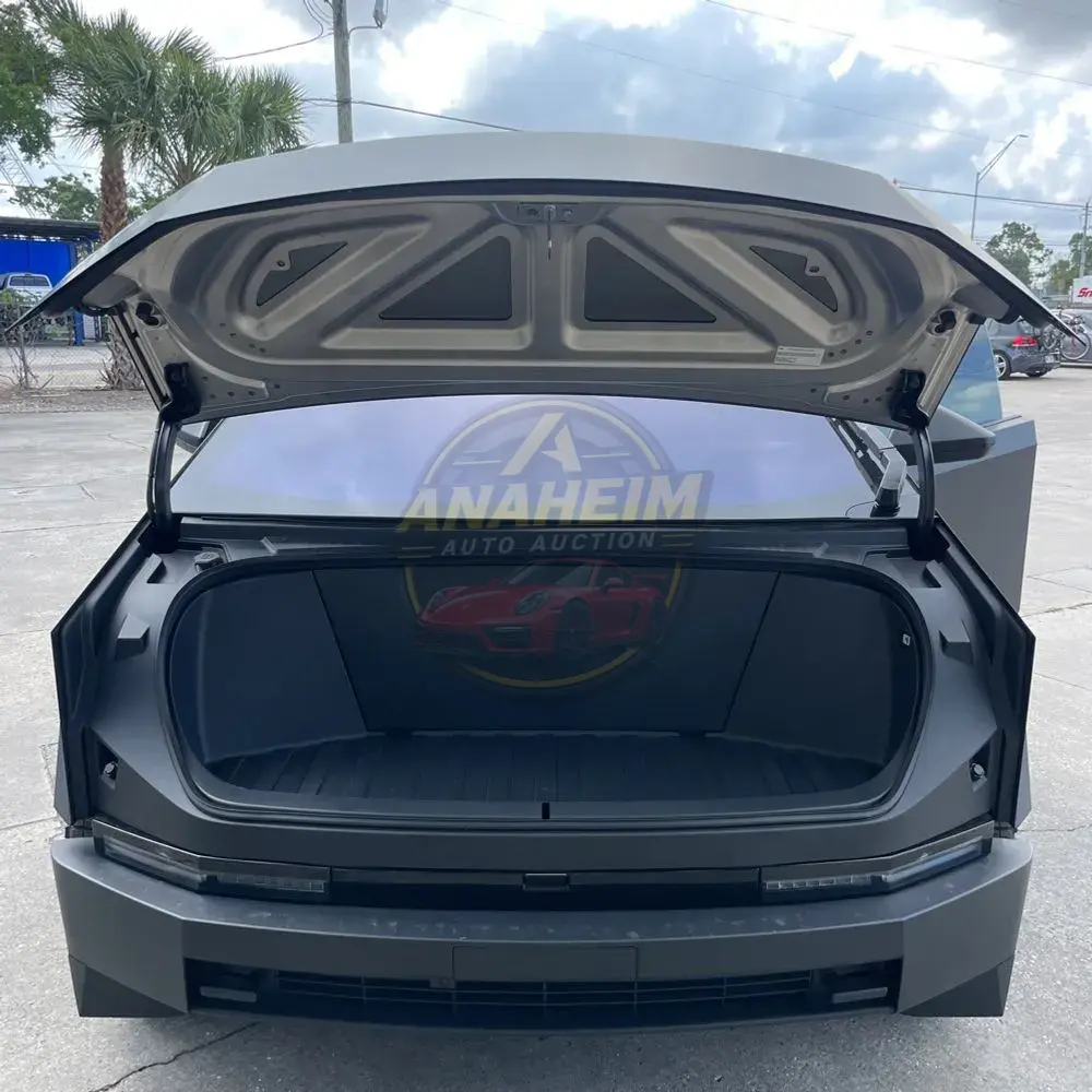 2024 Tesla Cybertruck Base