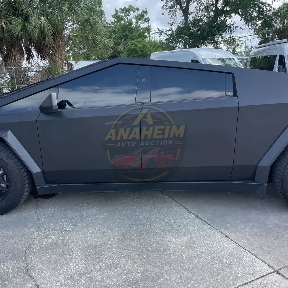 2024 Tesla Cybertruck Base