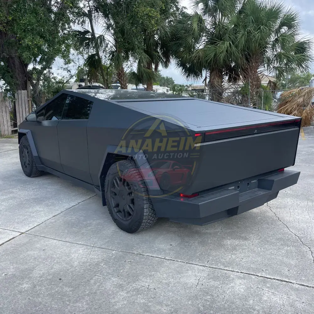 2024 Tesla Cybertruck Base