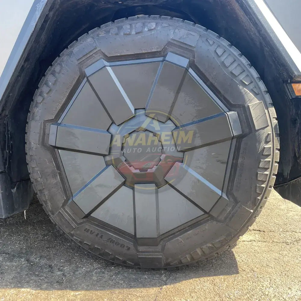 2024 Tesla Cybertruck Base