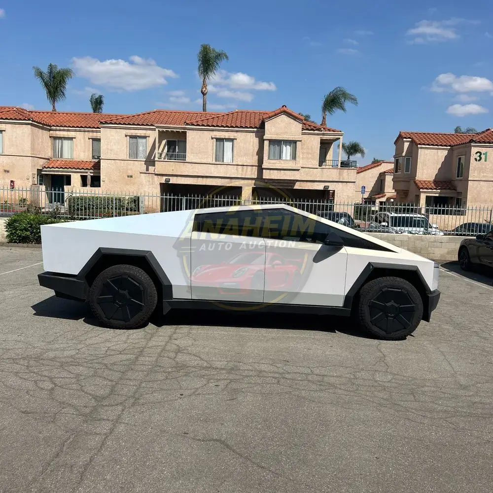 2024 Tesla Cybertruck Base