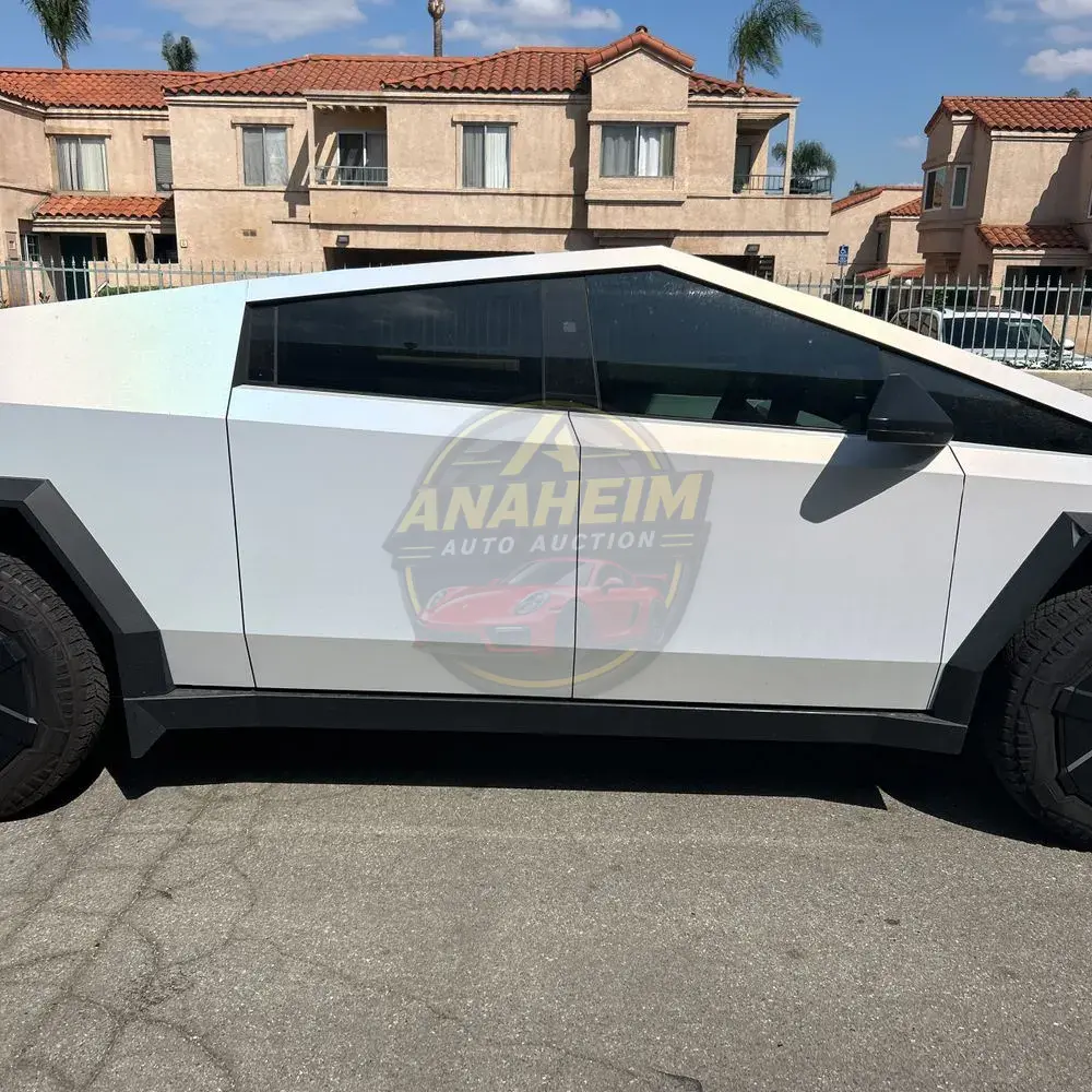2024 Tesla Cybertruck Base