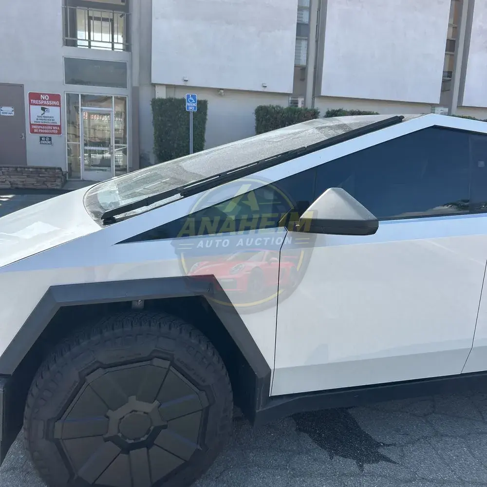 2024 Tesla Cybertruck Base