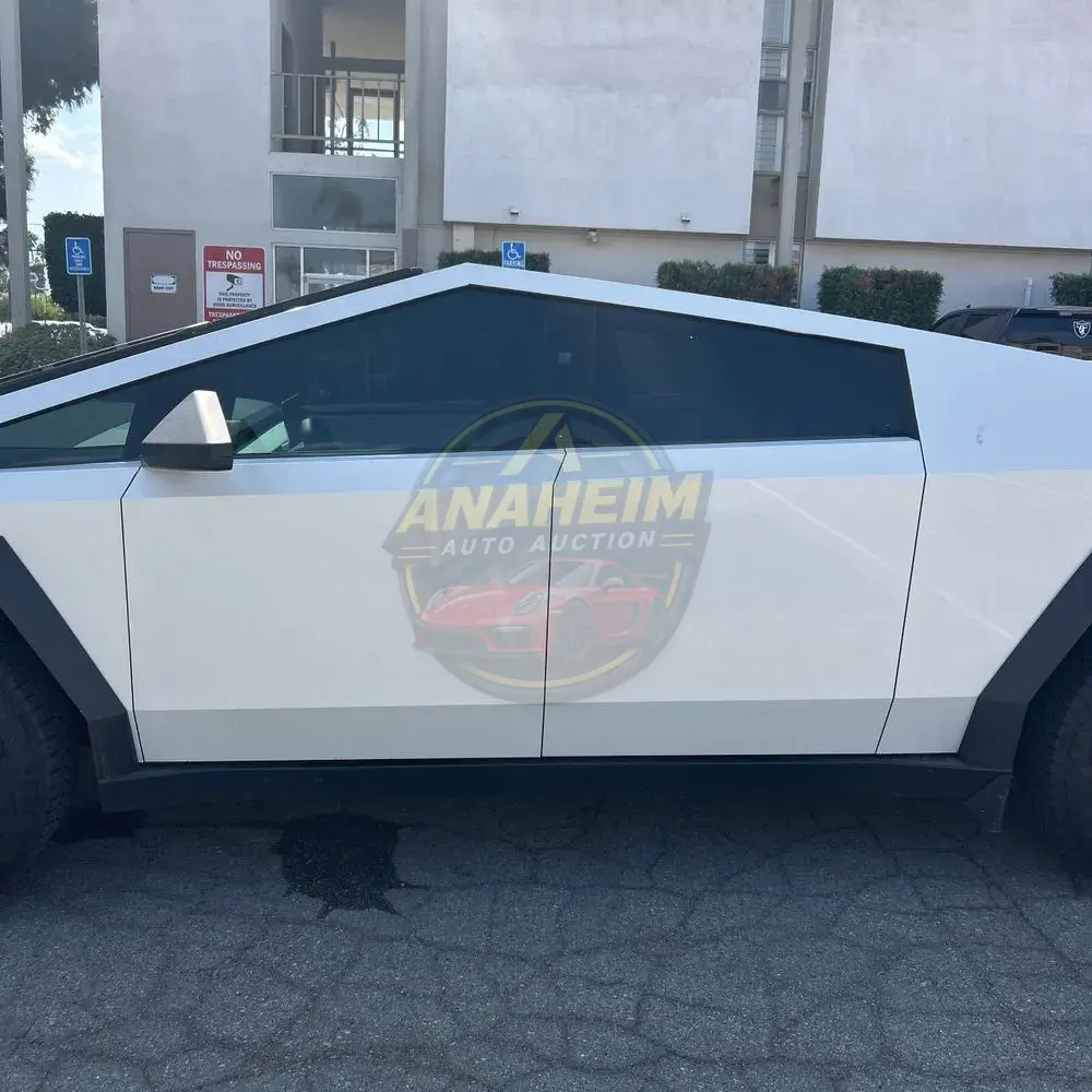 2024 Tesla Cybertruck Base