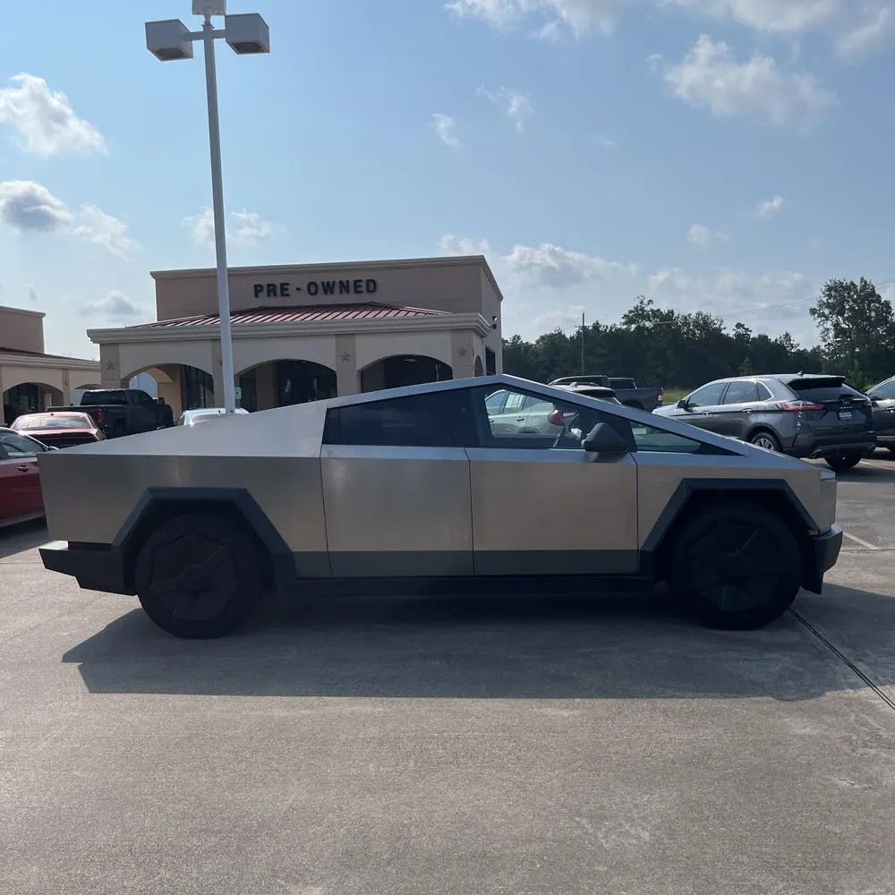 2024 Tesla Cybertruck Base
