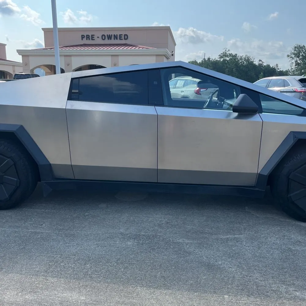 2024 Tesla Cybertruck Base