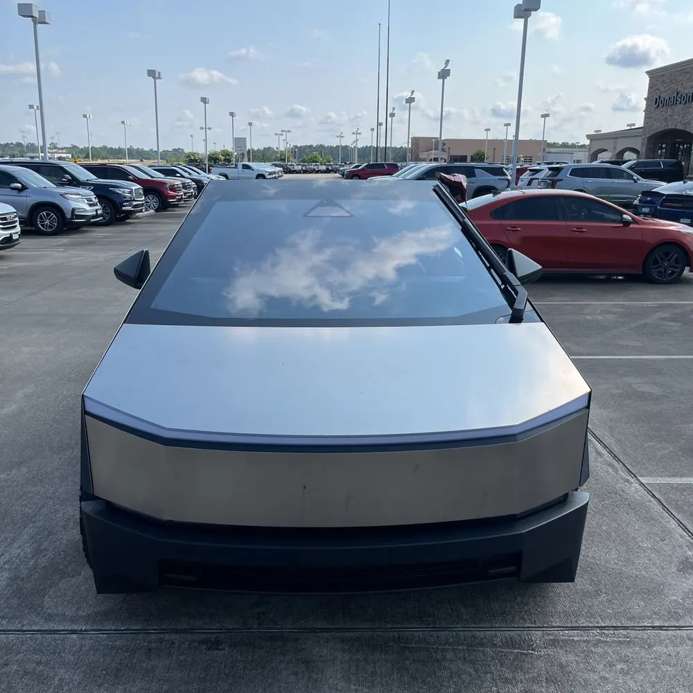 2024 Tesla Cybertruck Base