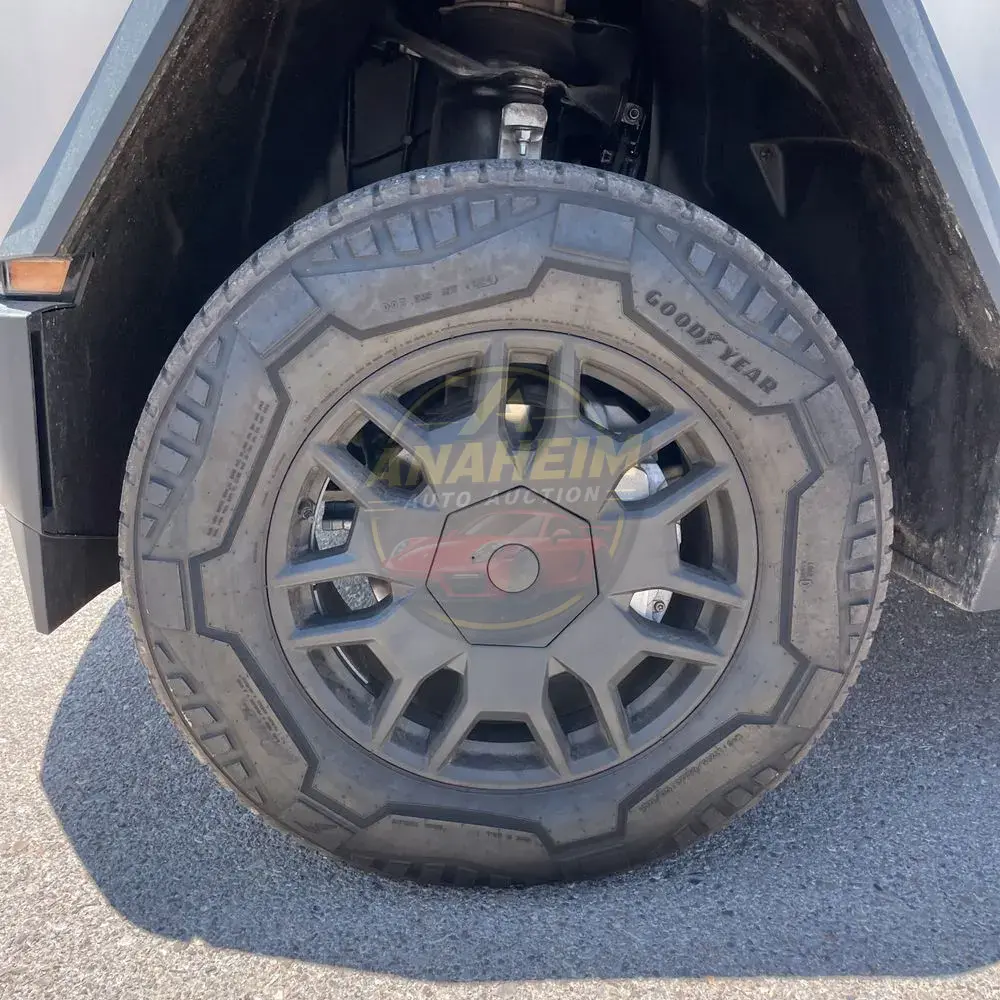 2024 Tesla Cybertruck Base