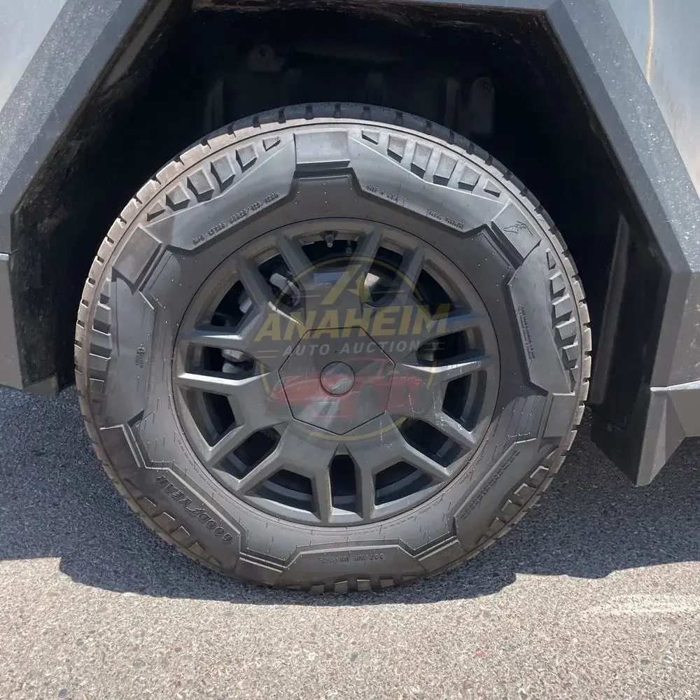 2024 Tesla Cybertruck Base