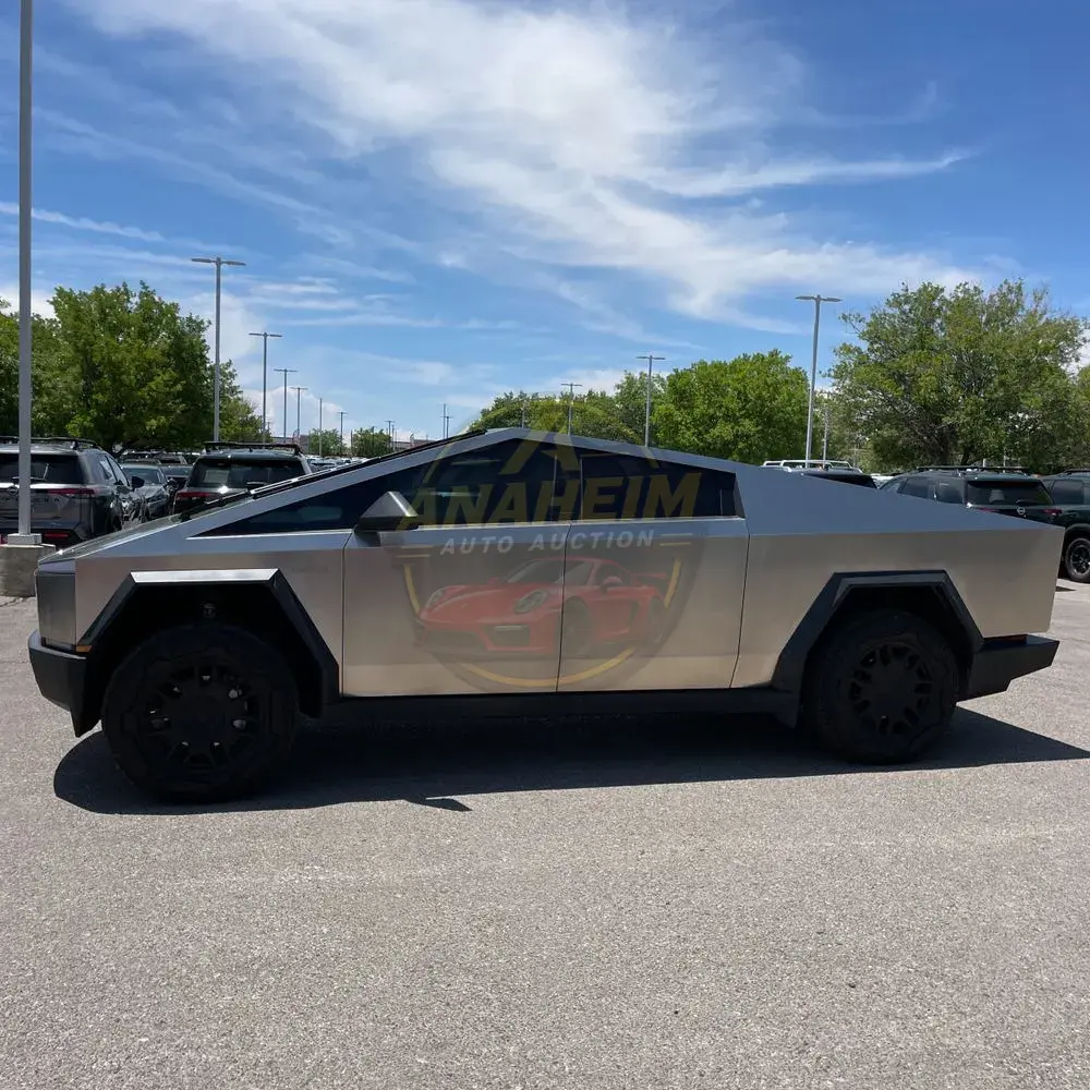 2024 Tesla Cybertruck Base