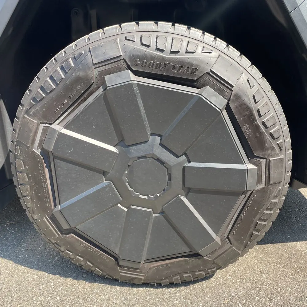 2024 Tesla Cybertruck CyberBeast