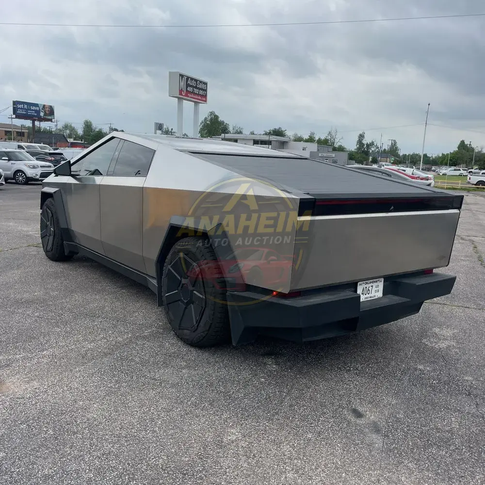 2024 Tesla Cybertruck CyberBeast